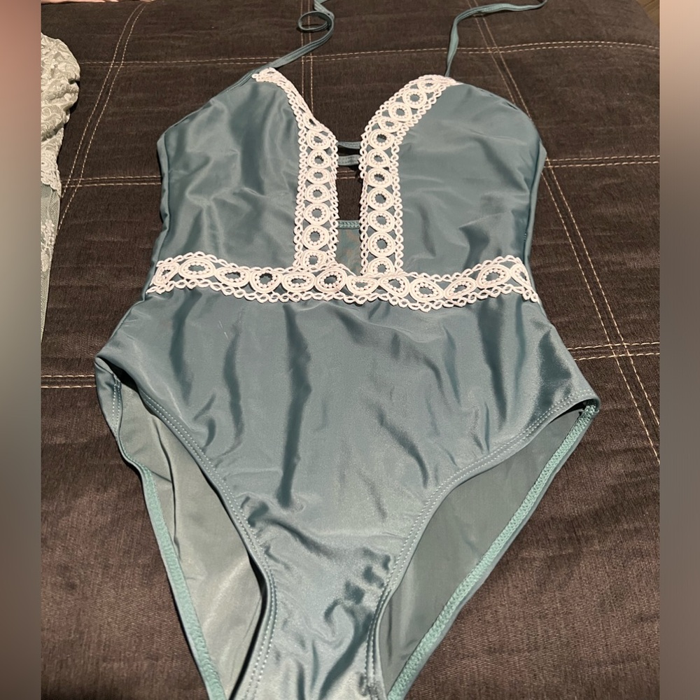 One piece bathing suit